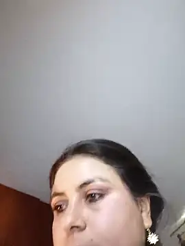 Snapshot of violeta_campbell chatting on 06.24.26 violeta campbell online show from 06.24.26
