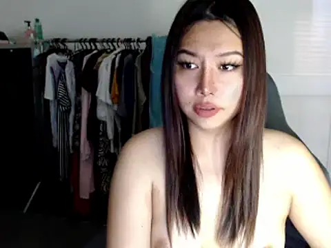 urqueendominant online show from 03.05.25