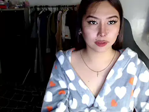 urqueendominant online show from 03.23.25