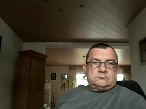 Snapshot of Nobbie444 chatting on 05.15.26 Nobbie444 online show from 05.15.26