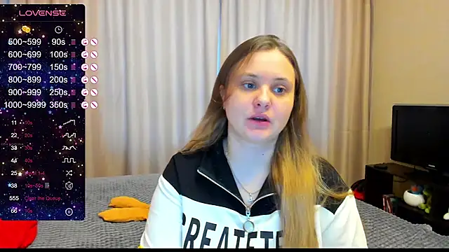 Snapshot of AlanaBrox chatting on 01.21.25 AlanaBrox online show from 01.21.25