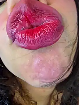 miafresa hot online show from 11.20.25