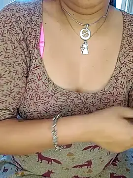 Snapshot of sasha_hot98 chatting on 11.21.25 sasha hot98 online show from 11.21.25