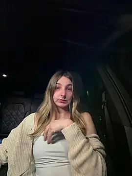 DoriDeluxe66 online show from 02.27.26