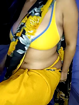 Snapshot of Ms_Divya chatting on 01.21.25 Ms Divya online show from 01.21.25