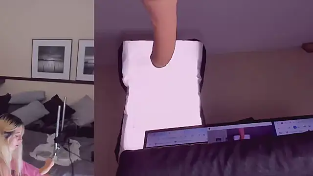 Snapshot of Lizzy_Lace chatting on 01.11.25 Lizzy Lace online show from 01.11.25