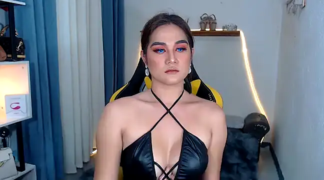 MarieLoveGlamorous online show from 12.11.24