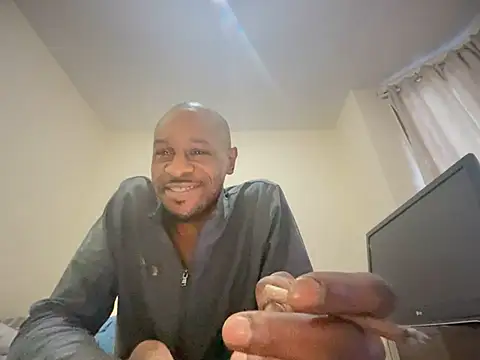 CuzzyB69 online show from 02.22.25