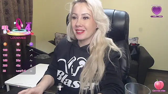 Snapshot of KandyHellenx chatting on 01.14.26 KandyHellenx online show from 01.14.26