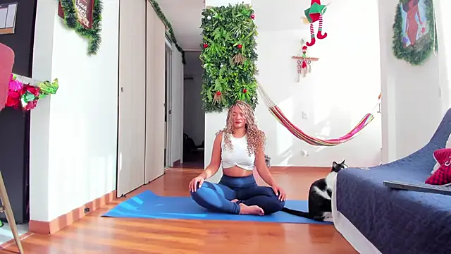 karlye 5 online show from 12.17.24