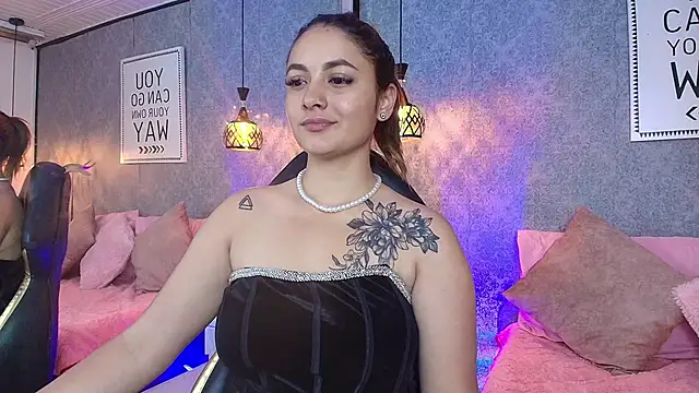 Emiily W online show from 02.07.25