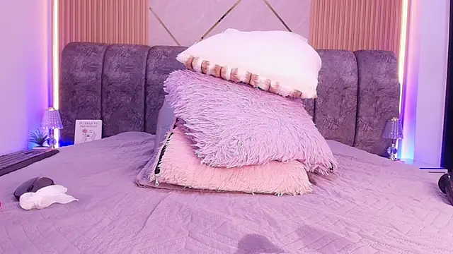 naia blessed online show from 04.17.26