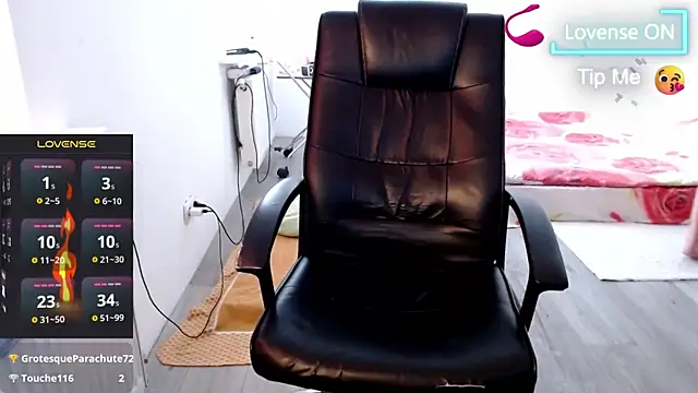 Snapshot of Masha-Mashenka1 chatting on 02.26.25 Masha-Mashenka1 online show from 02.26.25