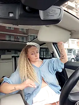 Bondgirl 013 online show from 10.15.25