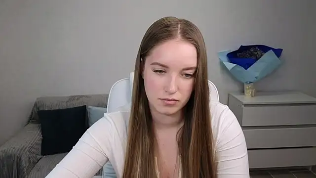 EvaMaddison online show from 01.13.25