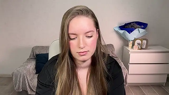 EvaMaddison online show from 09.12.25