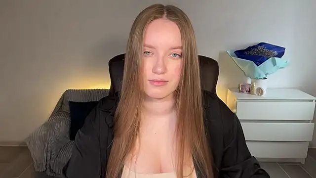 EvaMaddison online show from 04.05.26