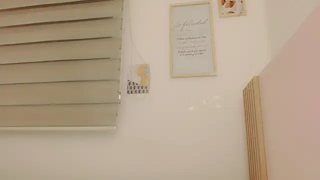 Snapshot of Elen__Sweet chatting on 01.24.25 Elen  Sweet online show from 01.24.25