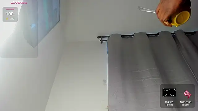 caroline tovar online show from 03.20.26