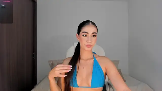 Snapshot of RebeccaBaxter chatting on 01.15.25 RebeccaBaxter online show from 01.15.25