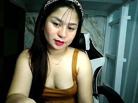 Mia 2022 online show from 10.17.25