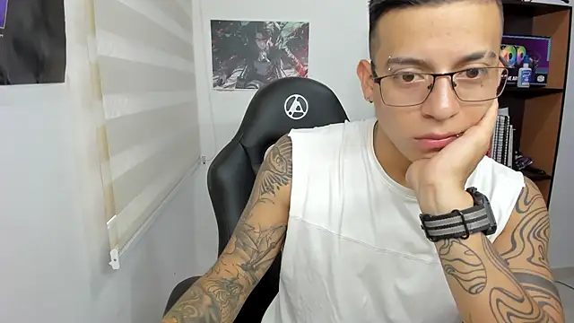 SIXXTOLOVE18 online show from 03.04.25