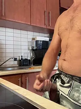 Snapshot of Lucian717 chatting on 10.09.25 Lucian717 online show from 10.09.25