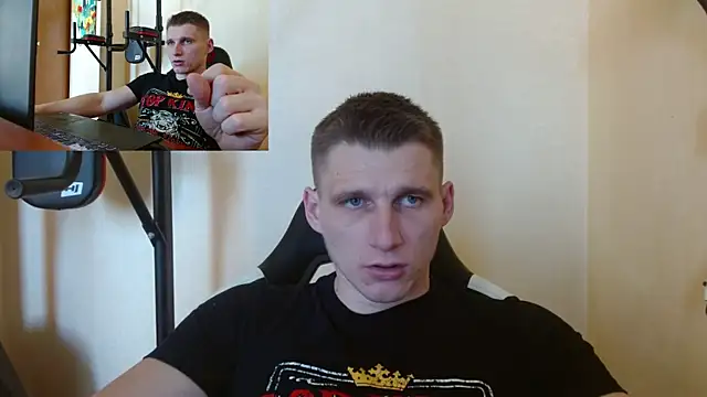 Snapshot of PoliglotJoe chatting on 12.20.24 PoliglotJoe online show from 12.20.24