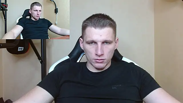 Snapshot of PoliglotJoe chatting on 01.13.25 PoliglotJoe online show from 01.13.25