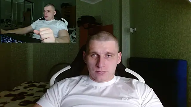 Snapshot of PoliglotJoe chatting on 01.24.25 PoliglotJoe online show from 01.24.25