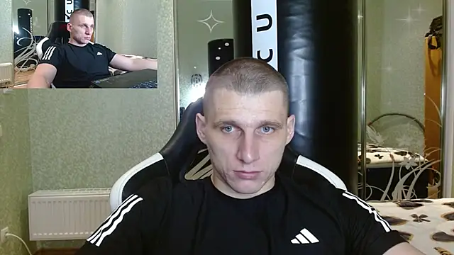 Snapshot of PoliglotJoe chatting on 01.29.25 PoliglotJoe online show from 01.29.25