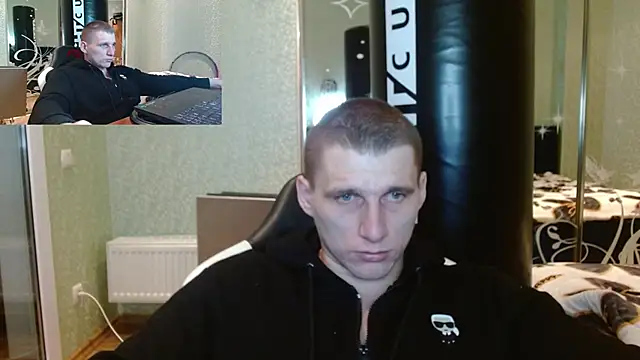 Snapshot of PoliglotJoe chatting on 02.10.25 PoliglotJoe online show from 02.10.25