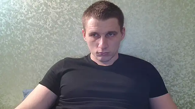 Snapshot of PoliglotJoe chatting on 03.06.25 PoliglotJoe online show from 03.06.25