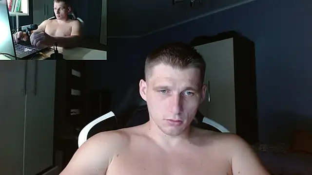 Snapshot of PoliglotJoe chatting on 09.15.25 PoliglotJoe online show from 09.15.25