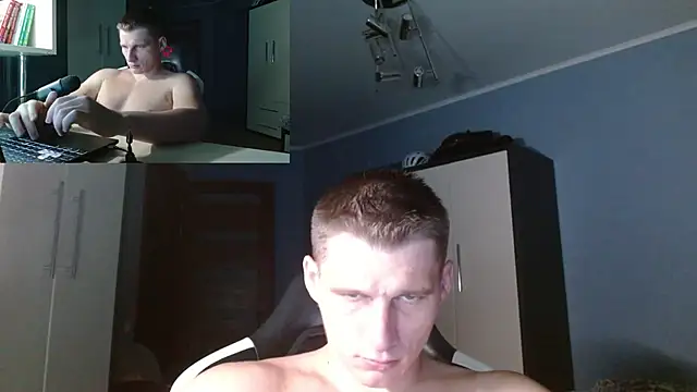 Snapshot of PoliglotJoe chatting on 09.19.25 PoliglotJoe online show from 09.19.25