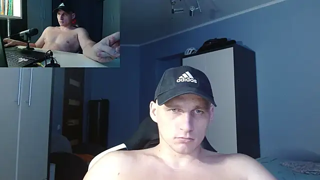 Snapshot of PoliglotJoe chatting on 09.25.25 PoliglotJoe online show from 09.25.25