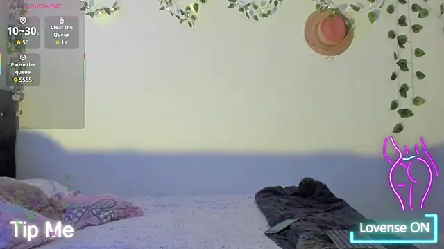 bonie lov online show from 04.07.26