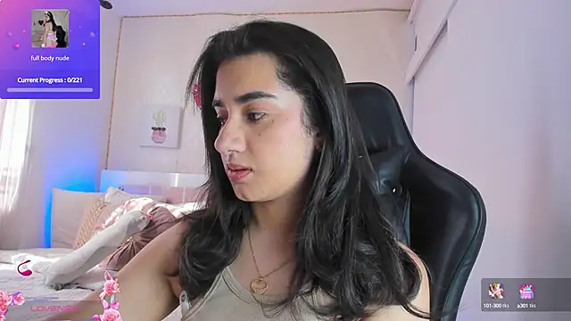 annadu011 online show from 02.20.25