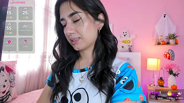 annadu011 online show from 10.15.25