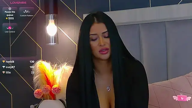 EmyLaveau online show from 02.24.25