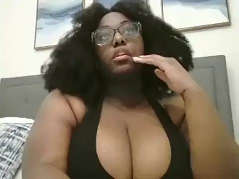 Snapshot of MissCC99 chatting on 12.05.24 MissCC99 online show from 12.05.24