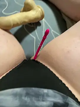 katcclovea online show from 10.30.25