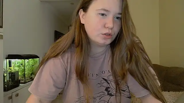 Snapshot of remirann_ chatting on 02.01.25 remirann online show from 02.01.25