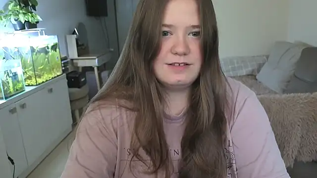 Snapshot of remirann_ chatting on 09.30.25 remirann online show from 09.30.25