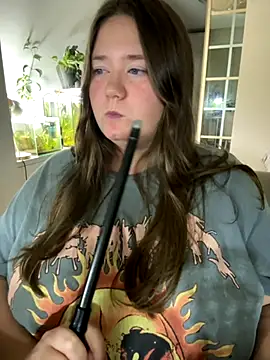 Snapshot of remirann_ chatting on 10.10.25 remirann online show from 10.10.25