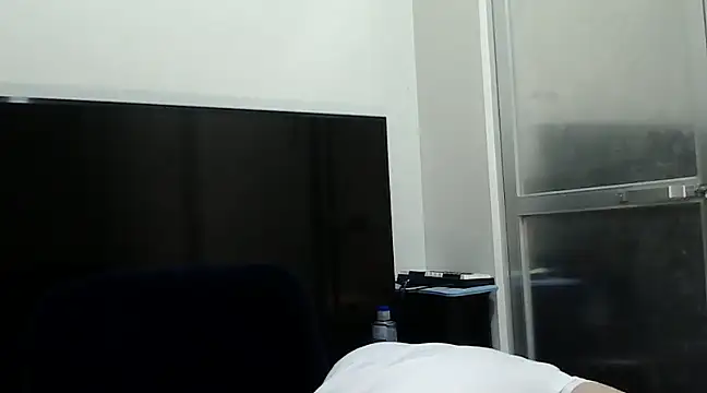 Snapshot of alfonsoasiancutie chatting on 12.28.24 alfonsoasiancutie online show from 12.28.24