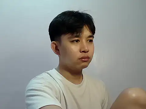 Snapshot of alfonsoasiancutie chatting on 10.26.25 alfonsoasiancutie online show from 10.26.25