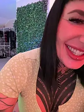 InkedBiitch online show from 12.12.24