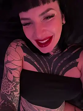 InkedBiitch online show from 12.13.24