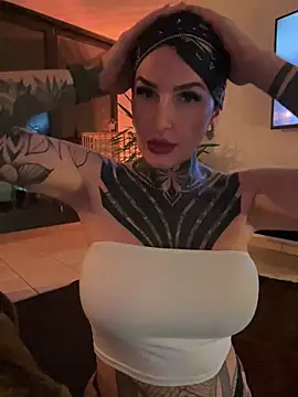 InkedBiitch online show from 02.01.25